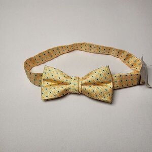 NWT Lord & Taylor Boys Silk Polka Dot Clip on Bow Tie